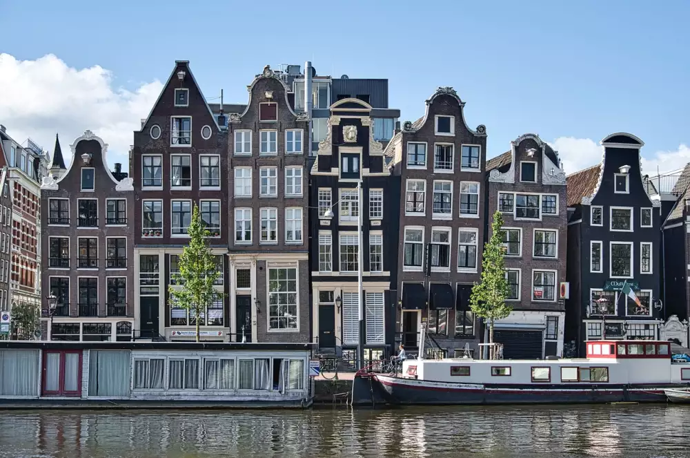 Amsterdam Práce S Ubytováním